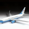 Сборная модель ZVEZDA Пассажирский авиалайнер Боинг 737-700 С-40B, 1/144