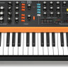 Синтезатор Behringer POLY D аналоговый