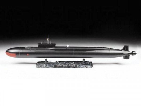 Сборная модель ZVEZDA АПЛ "Юрий Долгорукий" проект "Борей", 1/350